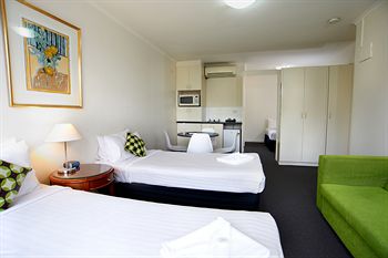 City Edge Serviced Apartments East Melbourne - Accommodation VIC 39