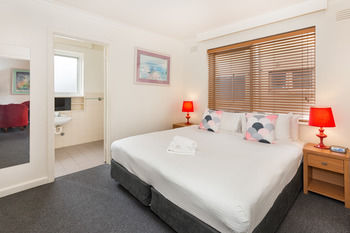 City Edge Serviced Apartments East Melbourne - Accommodation VIC 54