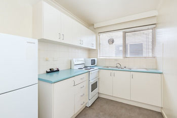 City Edge Serviced Apartments East Melbourne - Accommodation VIC 57