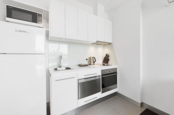 Docklands Private Collection Of Apartments - Digital Harbour - Accommodation VIC 5