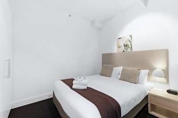 Docklands Private Collection Of Apartments - Digital Harbour - Accommodation VIC 6