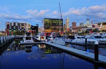 Docklands Private Collection Of Apartments - Digital Harbour - Accommodation VIC 7
