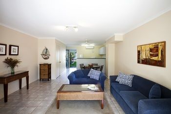 Beach Breakers Resort - Accommodation VIC 39