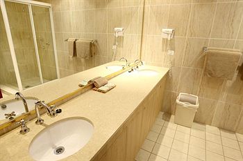 The Hermitage Motel - Accommodation VIC 34