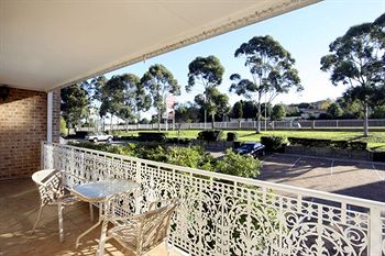 The Hermitage Motel - Accommodation VIC 12