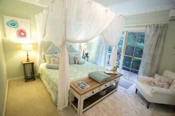 Noosa Valley Manor B&B Retreat - Accommodation VIC 7