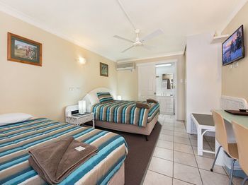 Caloundra City Centre Motel - Accommodation VIC 19