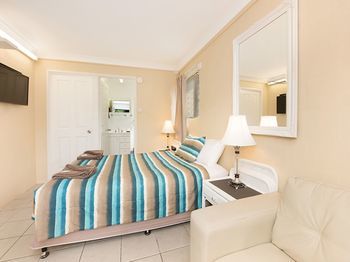 Caloundra City Centre Motel - Accommodation VIC 20