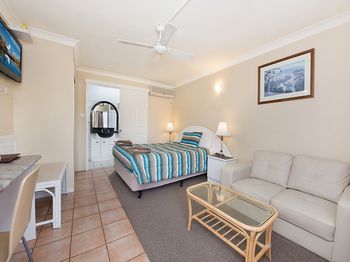 Caloundra City Centre Motel - Accommodation VIC 31