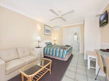 Caloundra City Centre Motel - Accommodation VIC 33