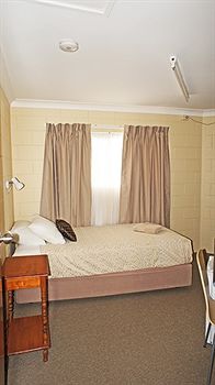 Caloundra City Centre Motel - Accommodation VIC 4
