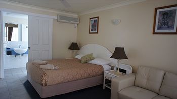 Caloundra City Centre Motel - Accommodation VIC 13