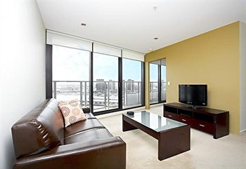 Astra Apartments - Docklands - Accommodation VIC 2