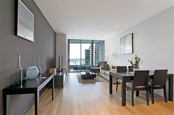 Docklands Private Collection Of Apartments - NewQuay - Accommodation VIC 2