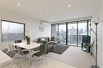 Docklands Private Collection Of Apartments - NewQuay - Accommodation VIC 3