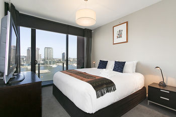 Docklands Private Collection Of Apartments - NewQuay - Accommodation VIC 17