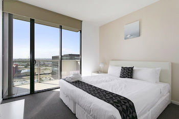 Docklands Private Collection Of Apartments - NewQuay - Accommodation VIC 20