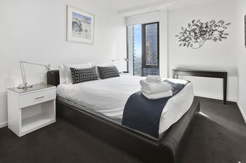 Docklands Private Collection Of Apartments - NewQuay - Accommodation VIC 26