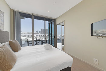 Docklands Private Collection Of Apartments - NewQuay - Accommodation VIC 27