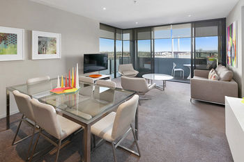 Docklands Private Collection Of Apartments - NewQuay - Accommodation VIC 31