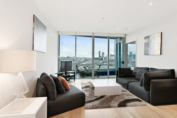 Docklands Private Collection Of Apartments - NewQuay - Accommodation VIC 39