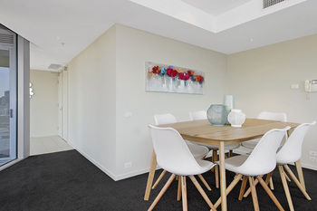Docklands Private Collection Of Apartments - NewQuay - Accommodation VIC 44
