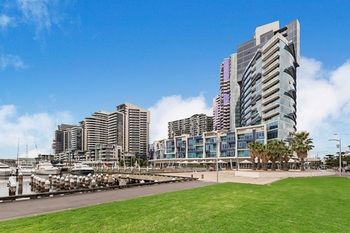 Docklands Private Collection Of Apartments - NewQuay - Accommodation VIC 50