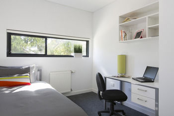 Western Sydney University Village-Campbelltown Campus - Accommodation VIC 4