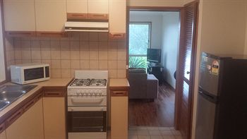 Australian Home Away @ East Doncaster Andersons Creek 1 - Accommodation VIC 11