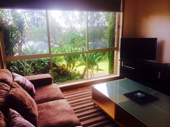 Australian Home Away @ East Doncaster Andersons Creek 1 - Accommodation VIC 12