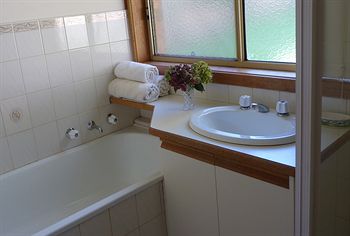 Australian Home Away @ Doncaster Andersons Creek 2 - Accommodation VIC 0