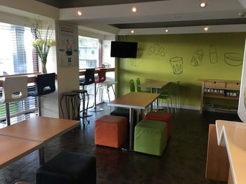 Ibis Budget Campbelltown - Accommodation VIC 3
