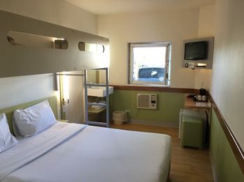Ibis Budget Campbelltown - Accommodation VIC 5