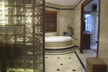 Kingfishers Manor @ Noosa - Accommodation VIC 7