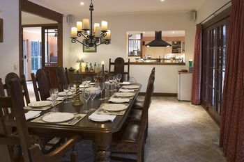 Kingfishers Manor @ Noosa - Accommodation VIC 11