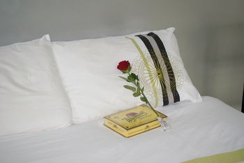 Kingfishers Manor @ Noosa - Accommodation VIC 40