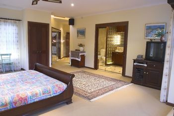 Kingfishers Manor @ Noosa - Accommodation VIC 45