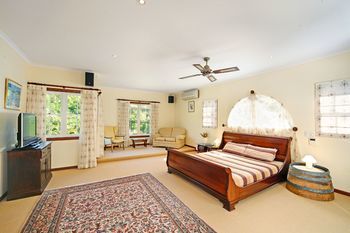 Kingfishers Manor @ Noosa - Accommodation VIC 46