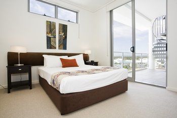 White Shells Luxury Apartments - Accommodation VIC 6