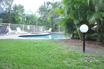 Chez Noosa Resort Motel - Accommodation VIC 10