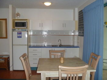 Chez Noosa Resort Motel - Accommodation VIC 16