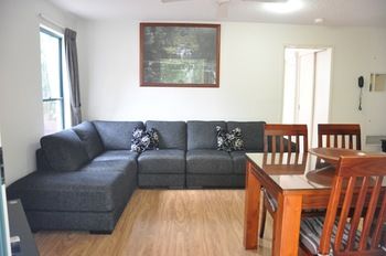 Chez Noosa Resort Motel - Accommodation VIC 19
