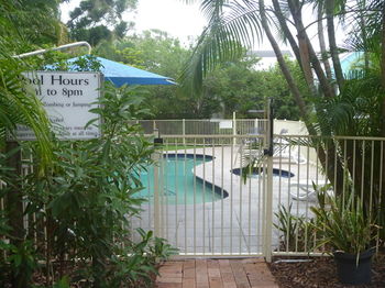 Chez Noosa Resort Motel - Accommodation VIC 20