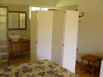 Coverdales B & B At Eumundi - Accommodation VIC 5