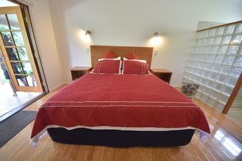 Coverdales B & B At Eumundi - Accommodation VIC 20