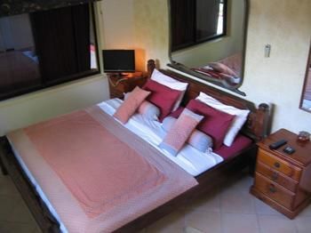 Noosa Edge Nudist Retreat - Accommodation VIC 0