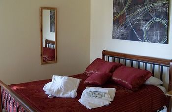 Treetops Accommodation Montville - Accommodation VIC 15