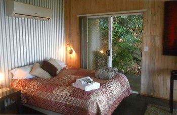 Treetops Accommodation Montville - Accommodation VIC 24