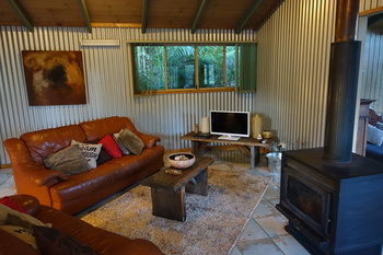 Treetops Accommodation Montville - Accommodation VIC 71