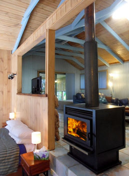 Treetops Accommodation Montville - Accommodation VIC 86